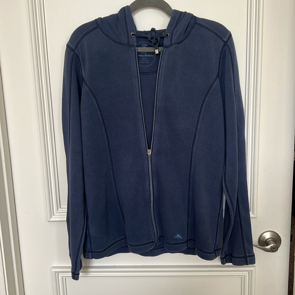 EUC Tommy Bahama Full zip up hoodie. Color is a washed navy. Size Medium